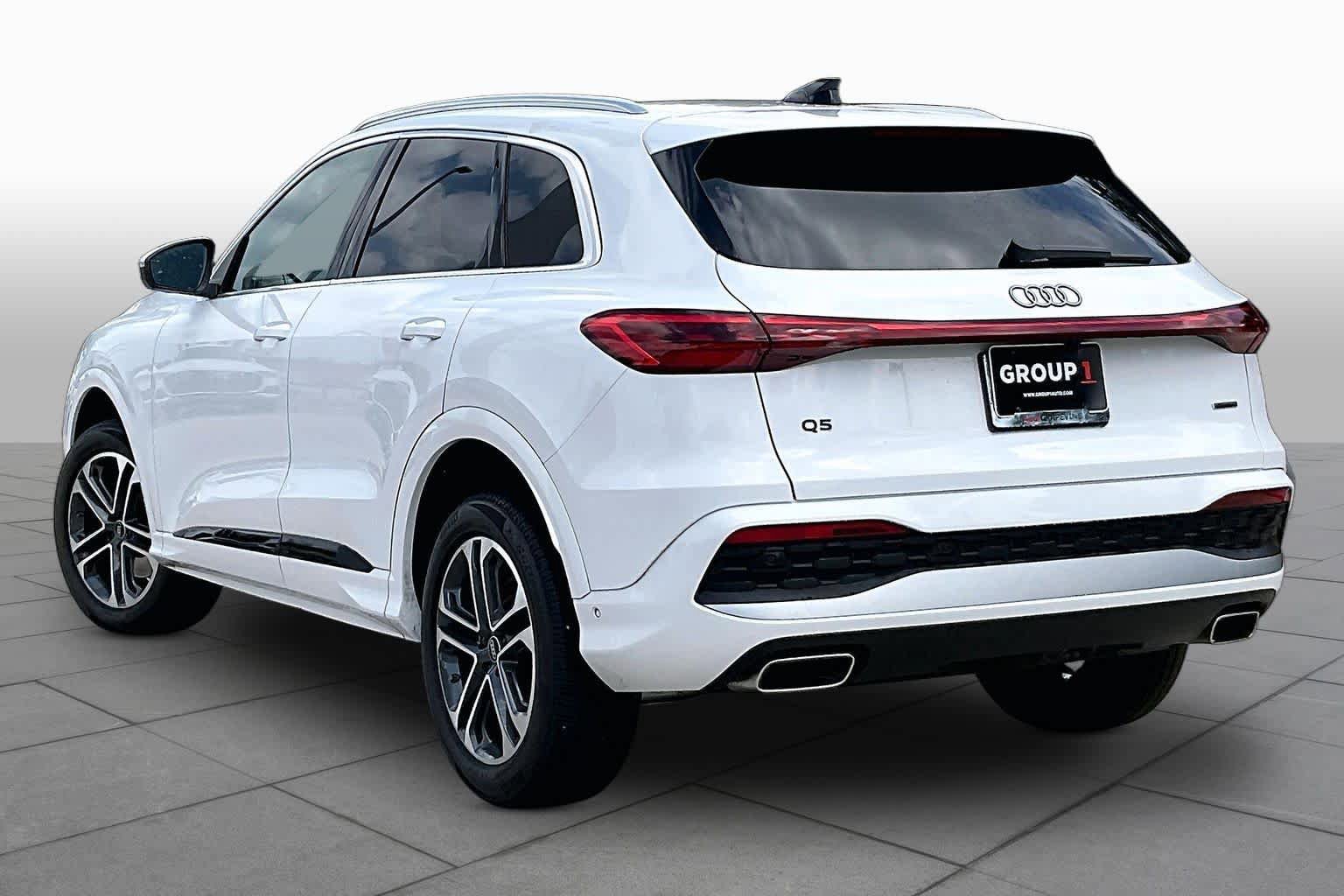 Used 2025 Audi Q5 Premium w/ Convenience Package AWD/4WD image 12