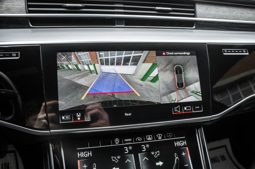 Used 2021 Audi A8 L 4.0T w/ Luxury Package image 9