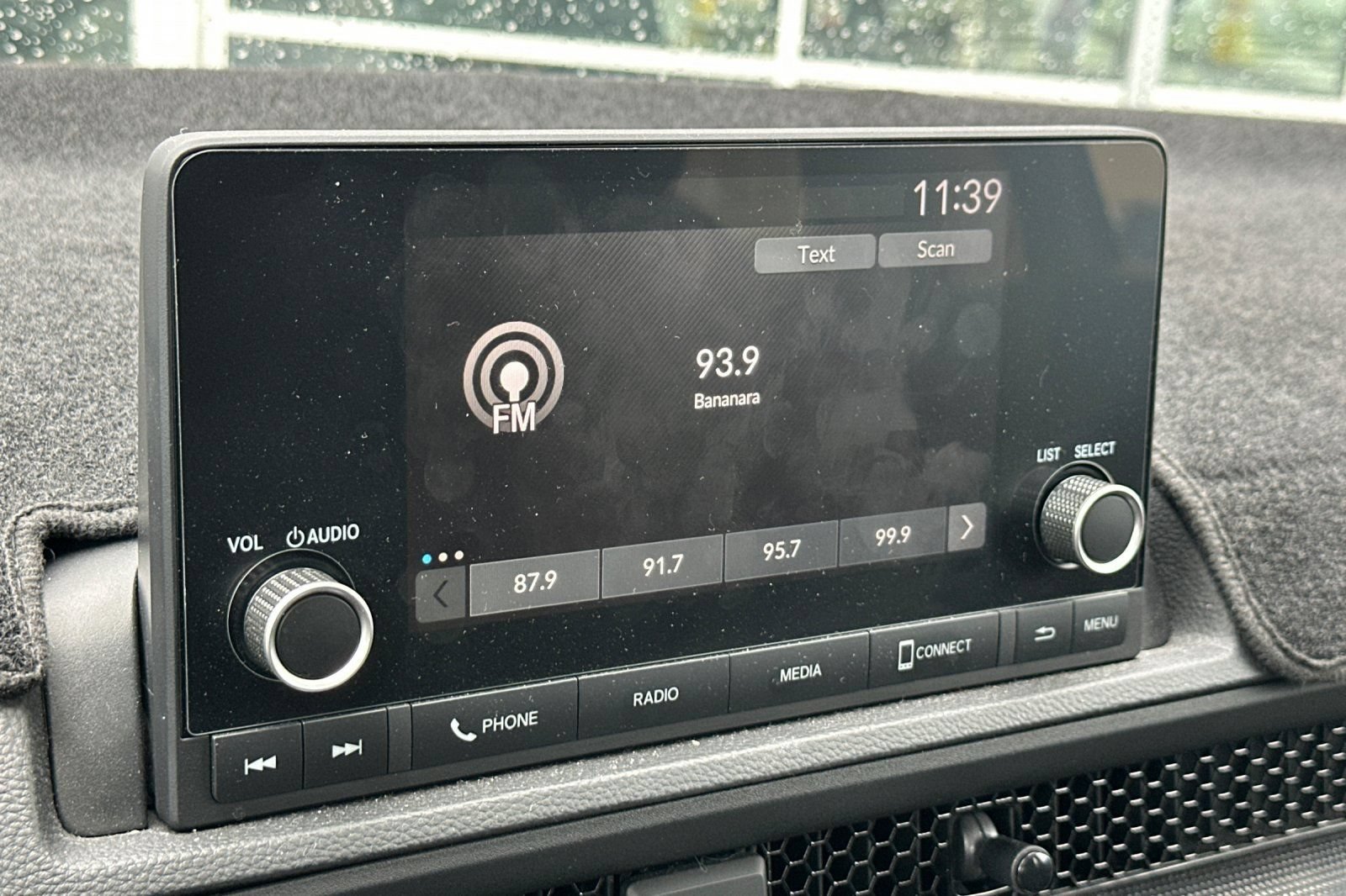 Used 2025 Honda CR-V EX image 19