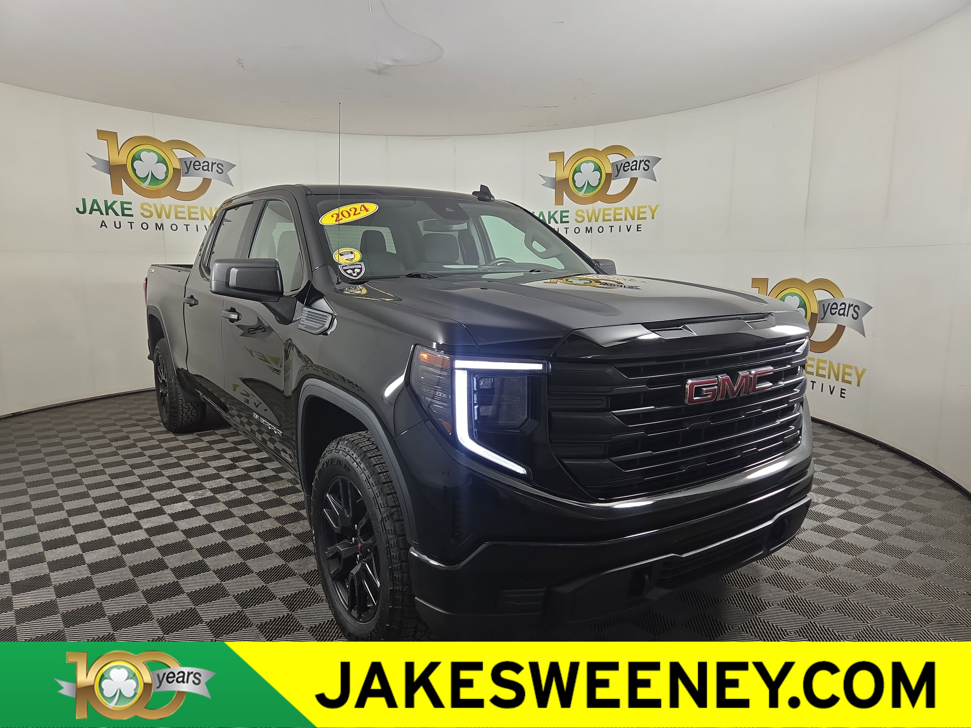 Certified 2024 GMC Sierra 1500 Pro w/ Graphite Edition