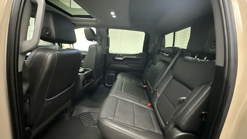 Used 2022 Chevrolet Silverado 1500 LT Trail Boss w/ LT Trail Boss Premium Package AWD/4WD image 10