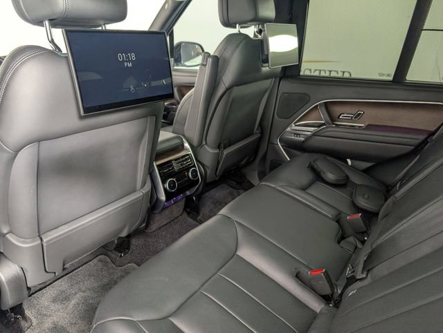 Used 2023 Land Rover Range Rover SE AWD/4WD image 24