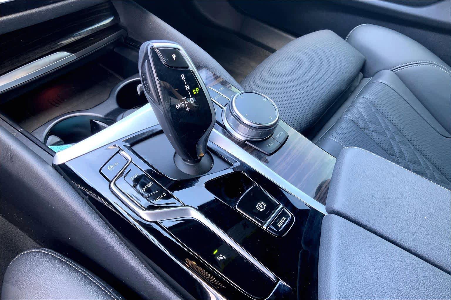 Used 2023 BMW 530i w/ Premium Package RWD image 16