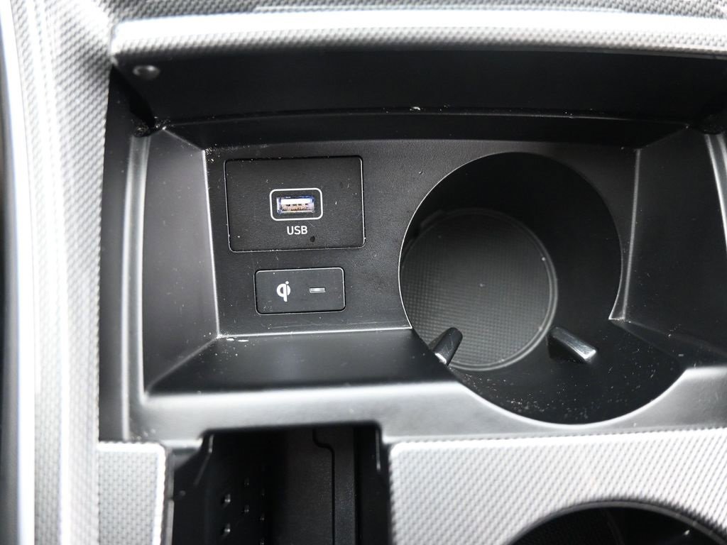 Used 2023 Hyundai Santa Fe Limited image 28