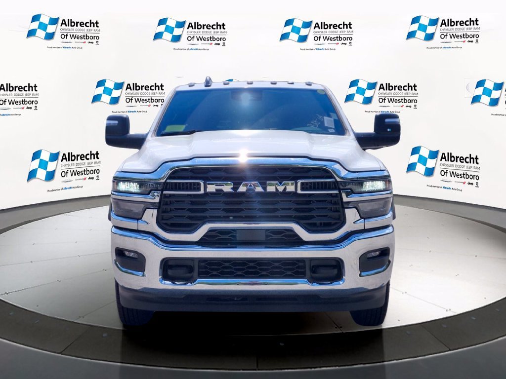 New 2026 RAM 3500 Big Horn AWD/4WD image 8
