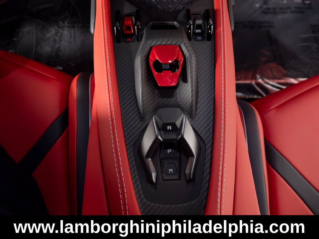Used 2026 Lamborghini Revuelto AWD/4WD image 31