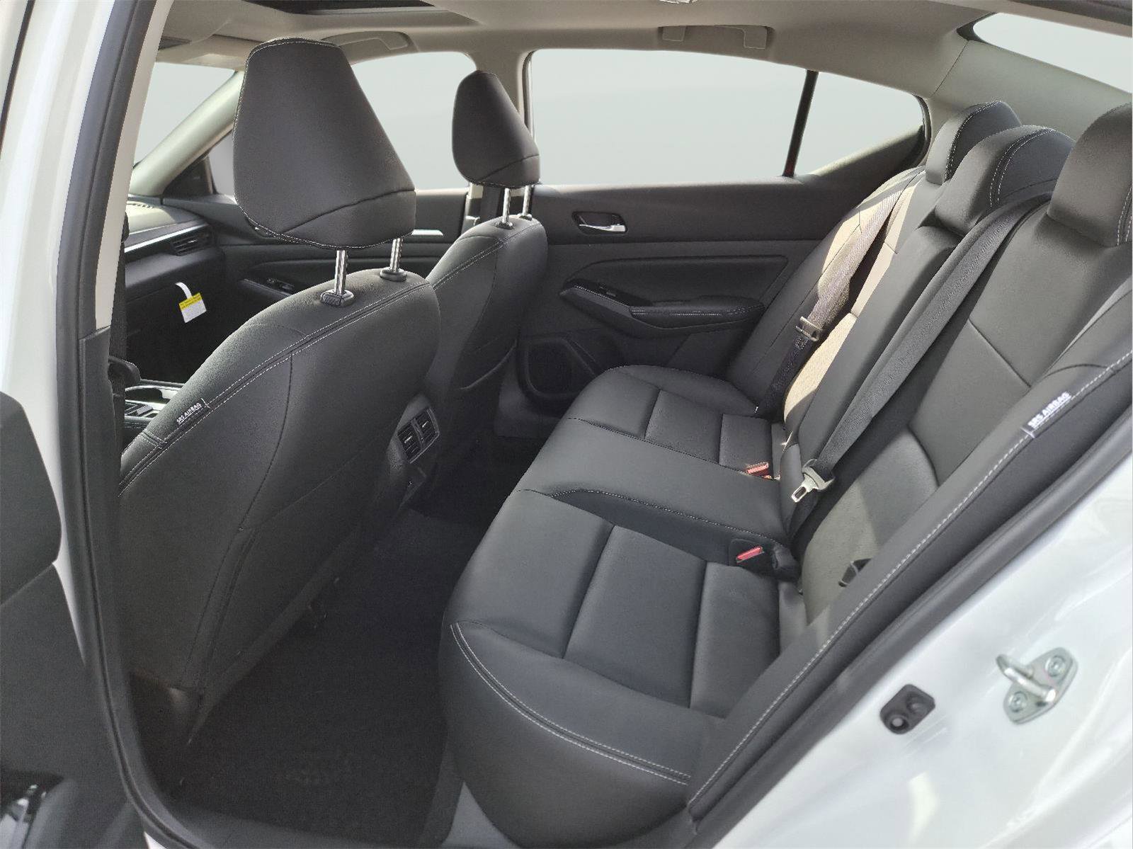 New 2025 Nissan Altima 2.5 SL image 12