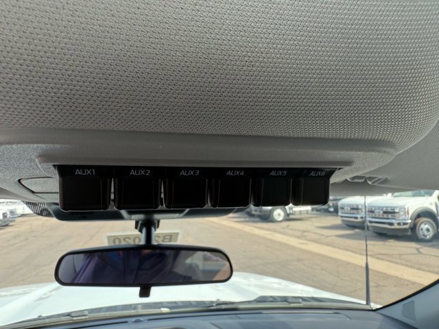 New 2026 Ford F250 XL w/ XL Chrome Package image 20