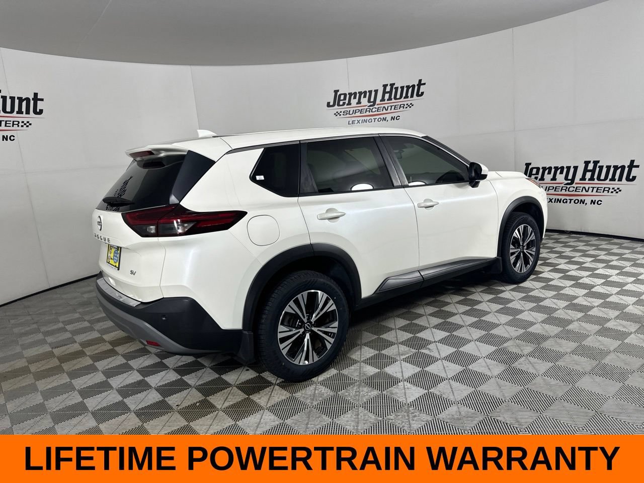 Used 2023 Nissan Rogue SV FWD image 5