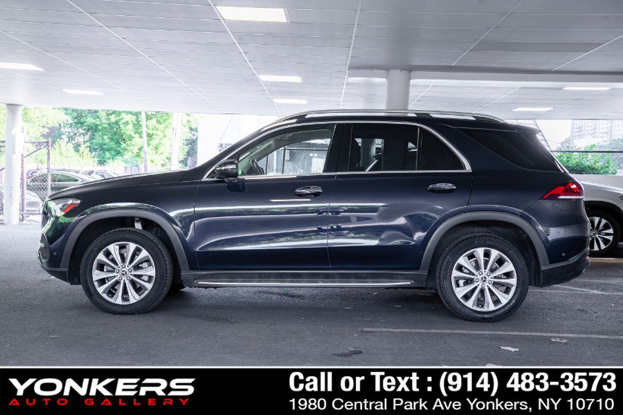 Used 2022 Mercedes-Benz GLE 350 4MATIC w/ Premium Package image 11