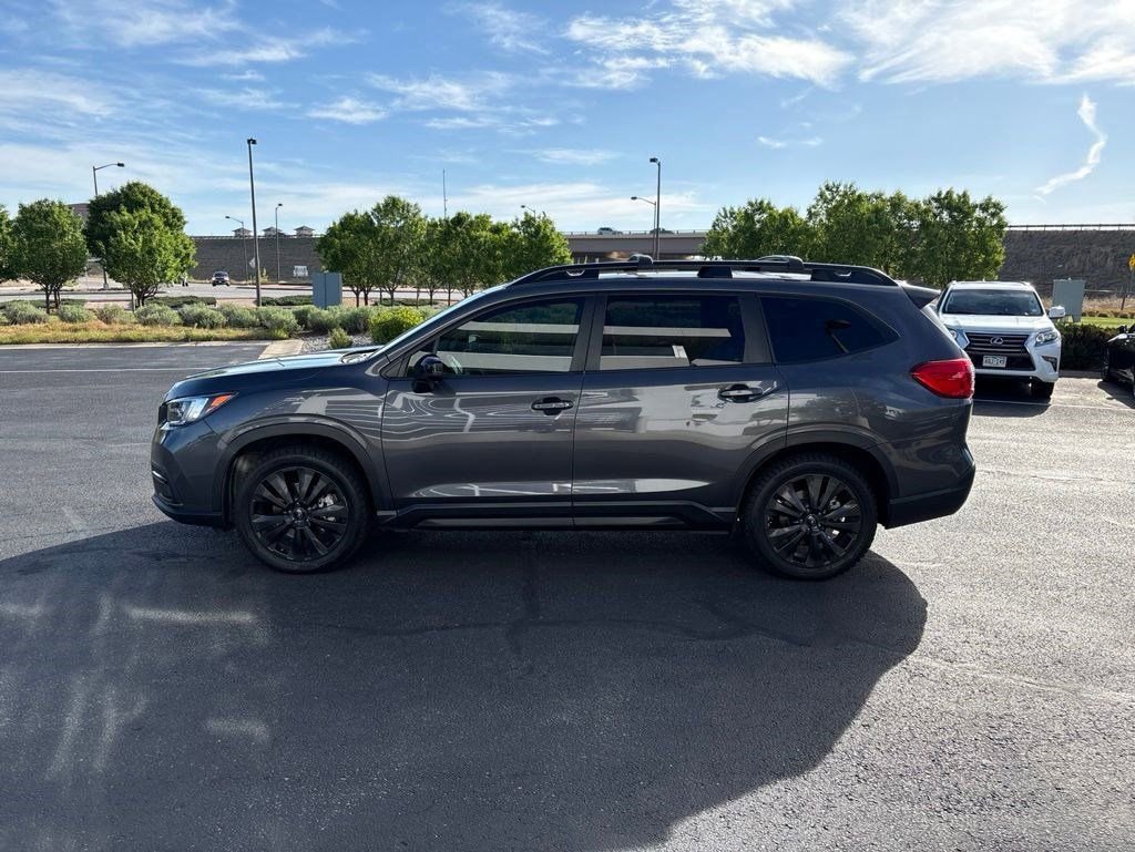 Used 2022 Subaru Ascent Onyx Edition AWD/4WD image 2