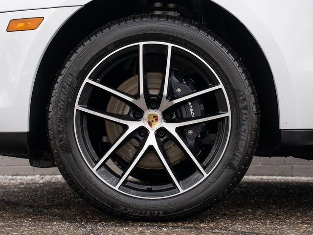 New 2026 Porsche Macan Turbo image 12