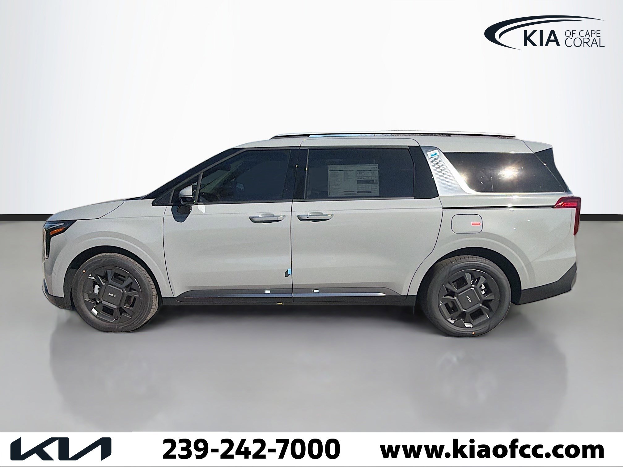 New 2026 Kia Carnival SX image 1