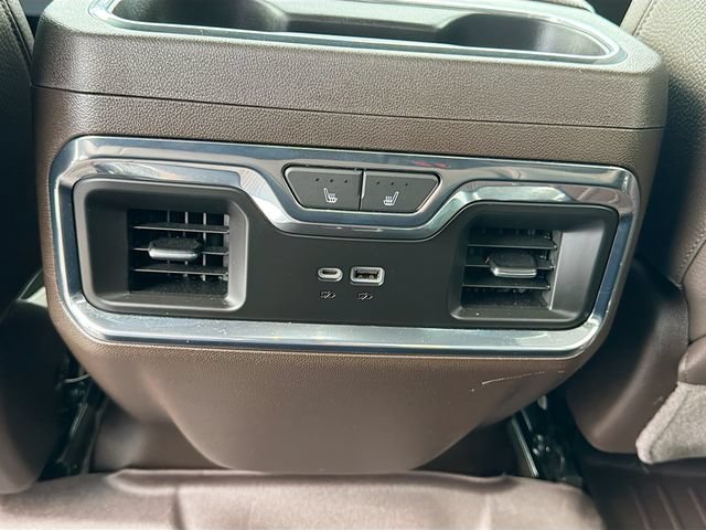 Used 2023 GMC Sierra 1500 Denali w/ Denali Reserve Package AWD/4WD image 18