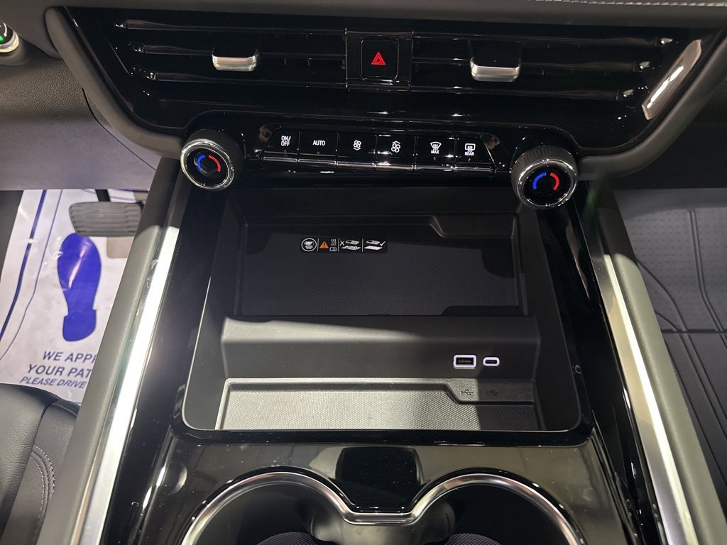 New 2026 Chevrolet Suburban Z71 w/ Comfort Package image 34