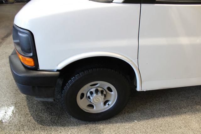 Used 2008 Chevrolet Express 3500 RWD image 9