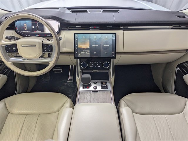 Used 2023 Land Rover Range Rover SE image 6