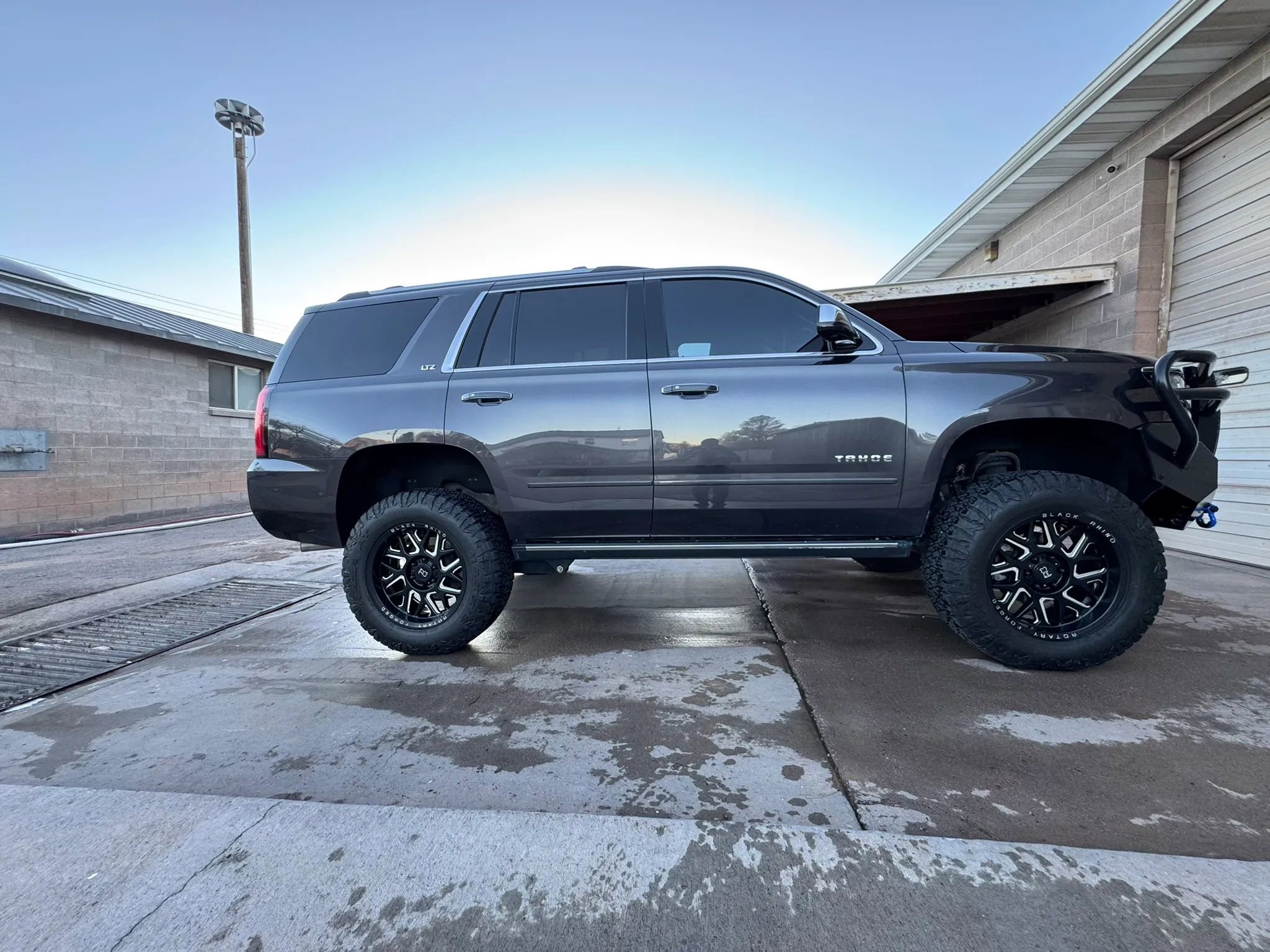 Used 2016 Chevrolet Tahoe LTZ AWD/4WD image 32