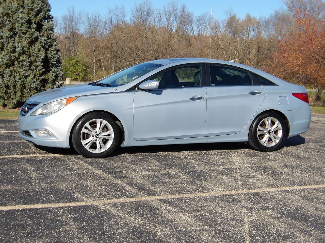 Used 2011 Hyundai Sonata Limited w/ Navigation Pkg 5 image 9