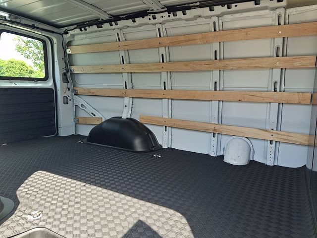 Used 2025 Chevrolet Express 2500 w/ Driver Convenience Package RWD image 22