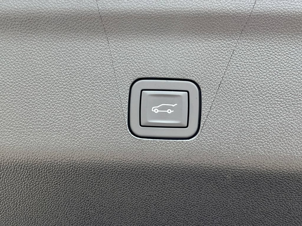 New 2025 GMC Yukon XL Denali w/ Denali Reserve Package AWD/4WD image 43