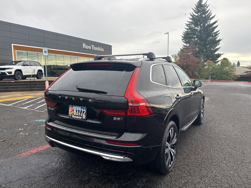 Used 2023 Volvo XC60 B5 Plus w/ Climate Package image 7