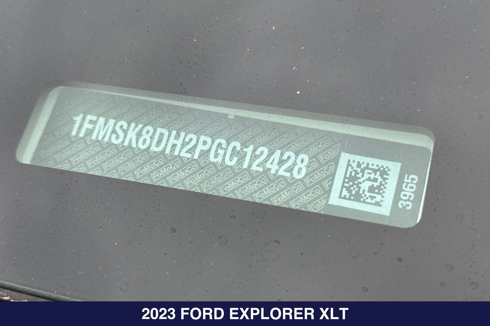 Used 2023 Ford Explorer XLT w/ Equipment Group 202A AWD/4WD image 2