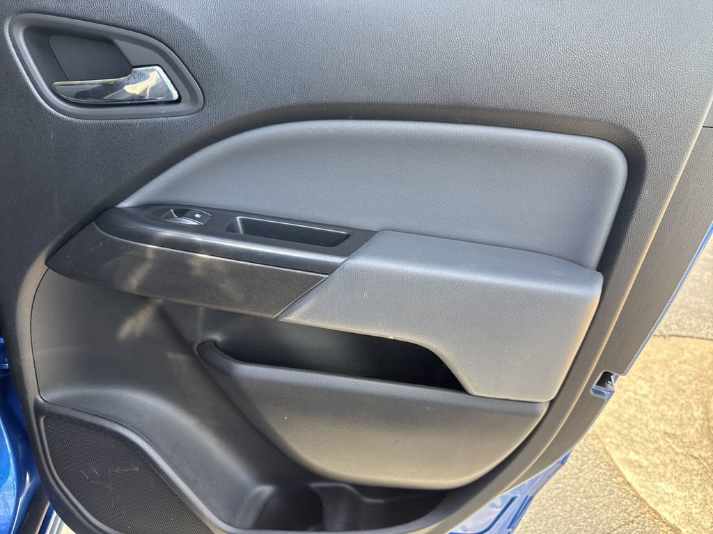 Used 2018 Chevrolet Colorado Z71 RWD image 16