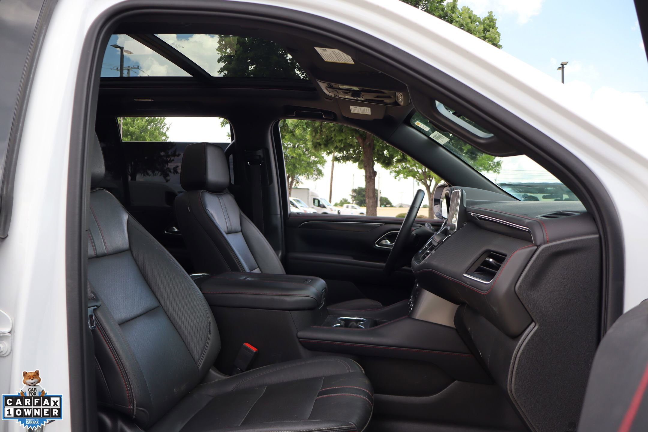 Used 2022 Chevrolet Tahoe RST w/ Luxury Package AWD/4WD image 33
