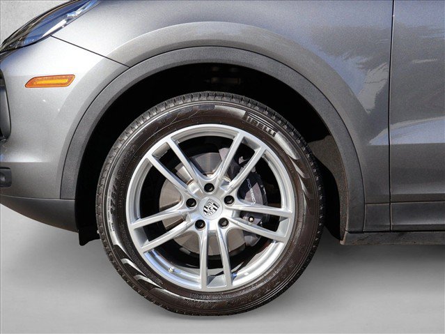 Used 2020 Porsche Cayenne AWD/4WD image 29