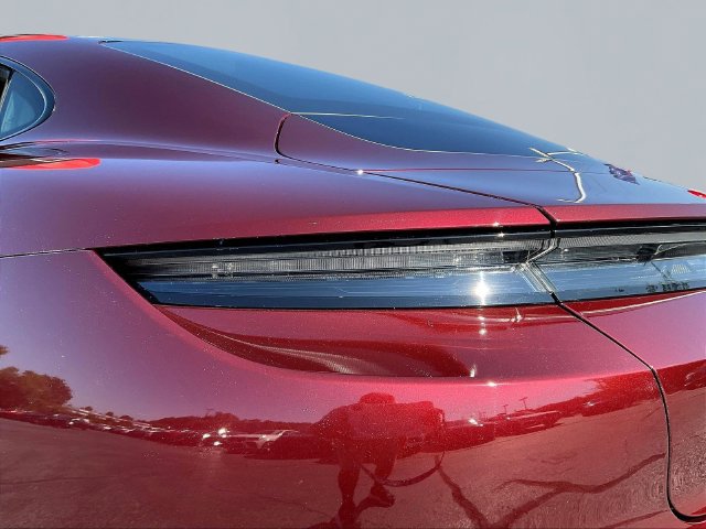 Used 2022 Porsche Taycan RWD image 22