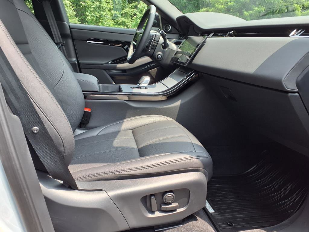 Certified 2025 Land Rover Range Rover Evoque S image 3