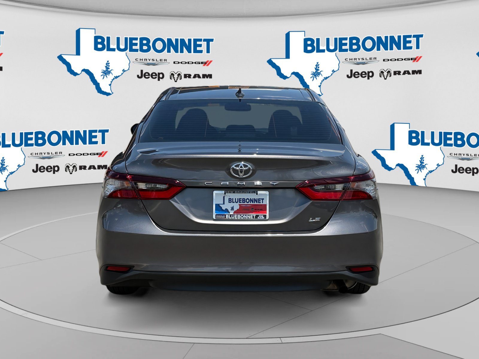 Used 2024 Toyota Camry LE w/ Convenience Package FWD image 6