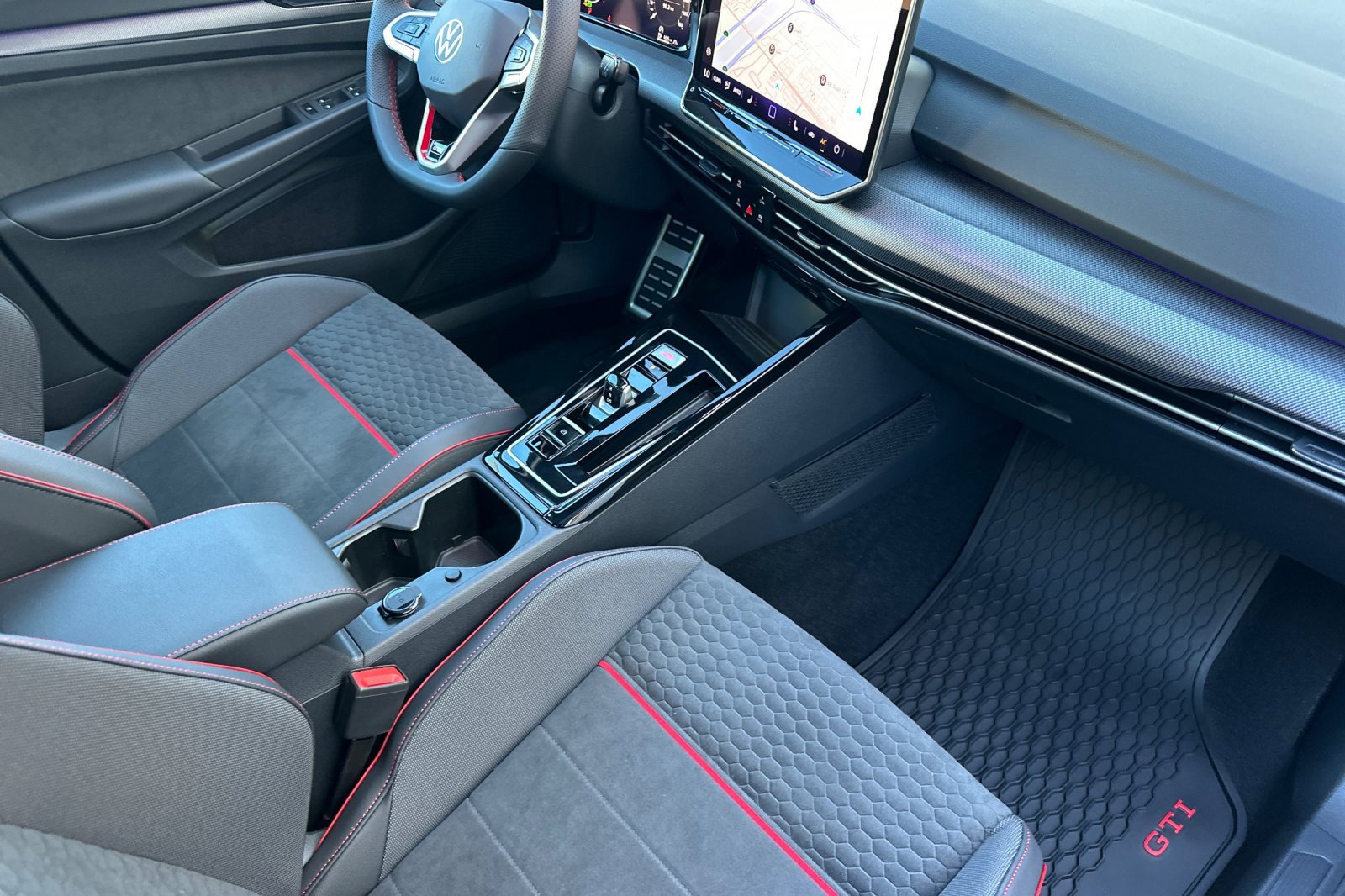 New 2025 Volkswagen GTI SE image 14