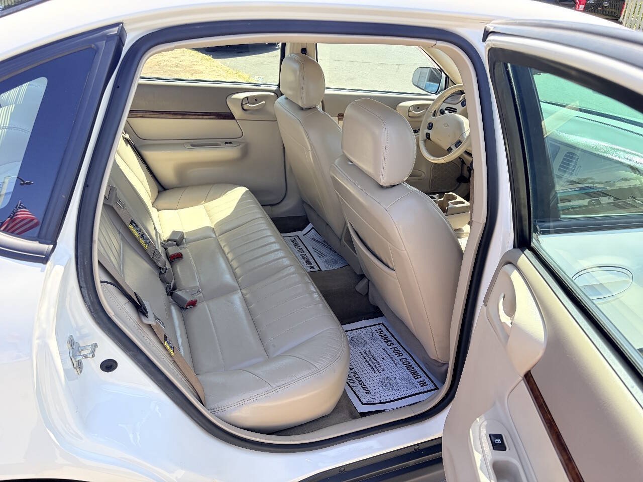 Used 2004 Chevrolet Impala w/ Preferred Equipment Group FWD image 15