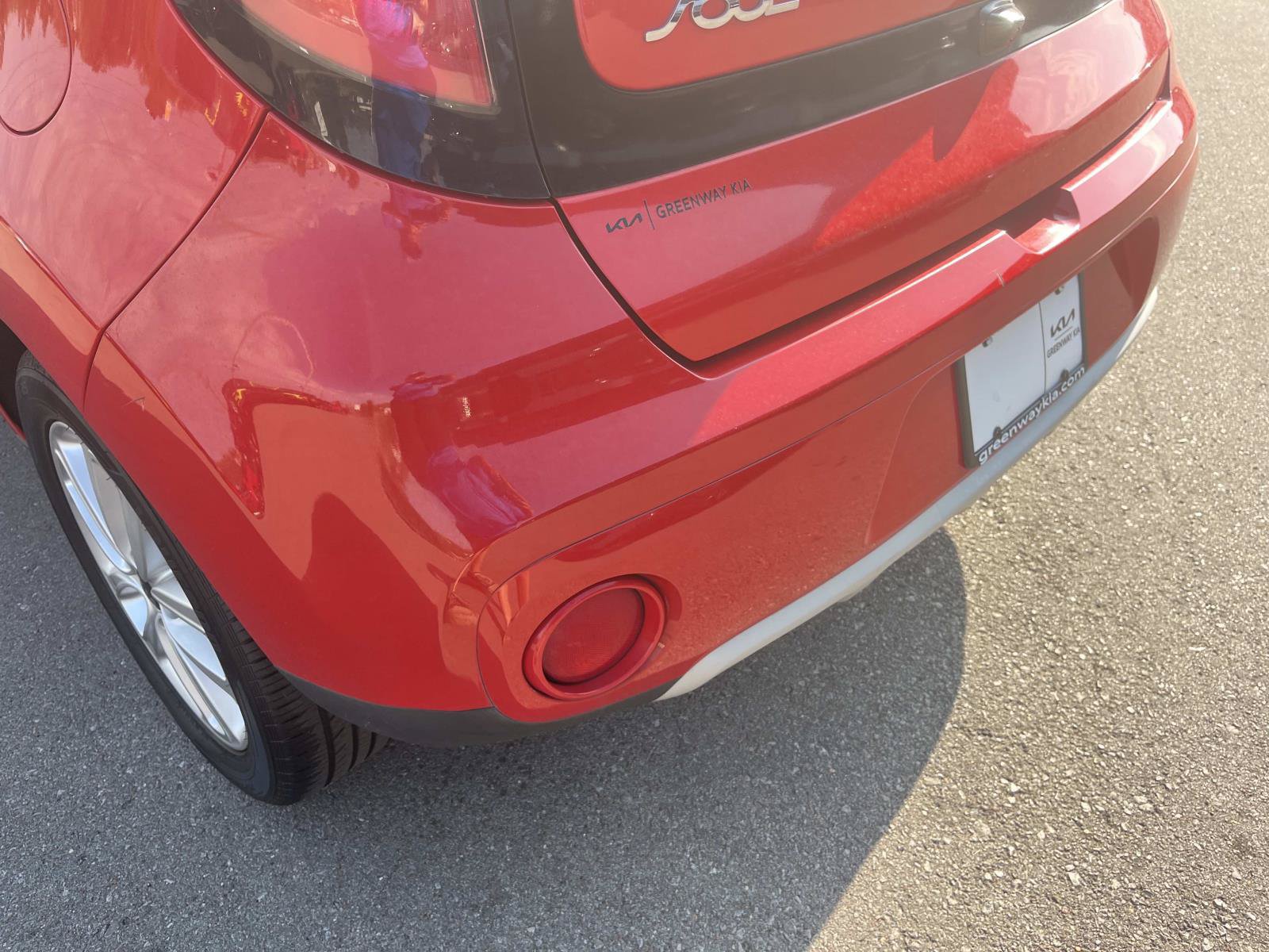 Used 2019 Kia Soul + FWD image 11