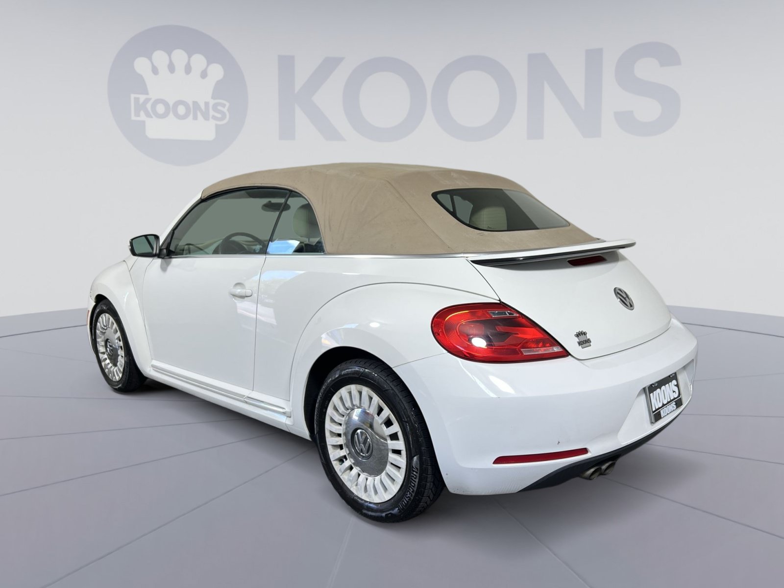 Used 2013 Volkswagen Beetle 2.5 FWD image 8