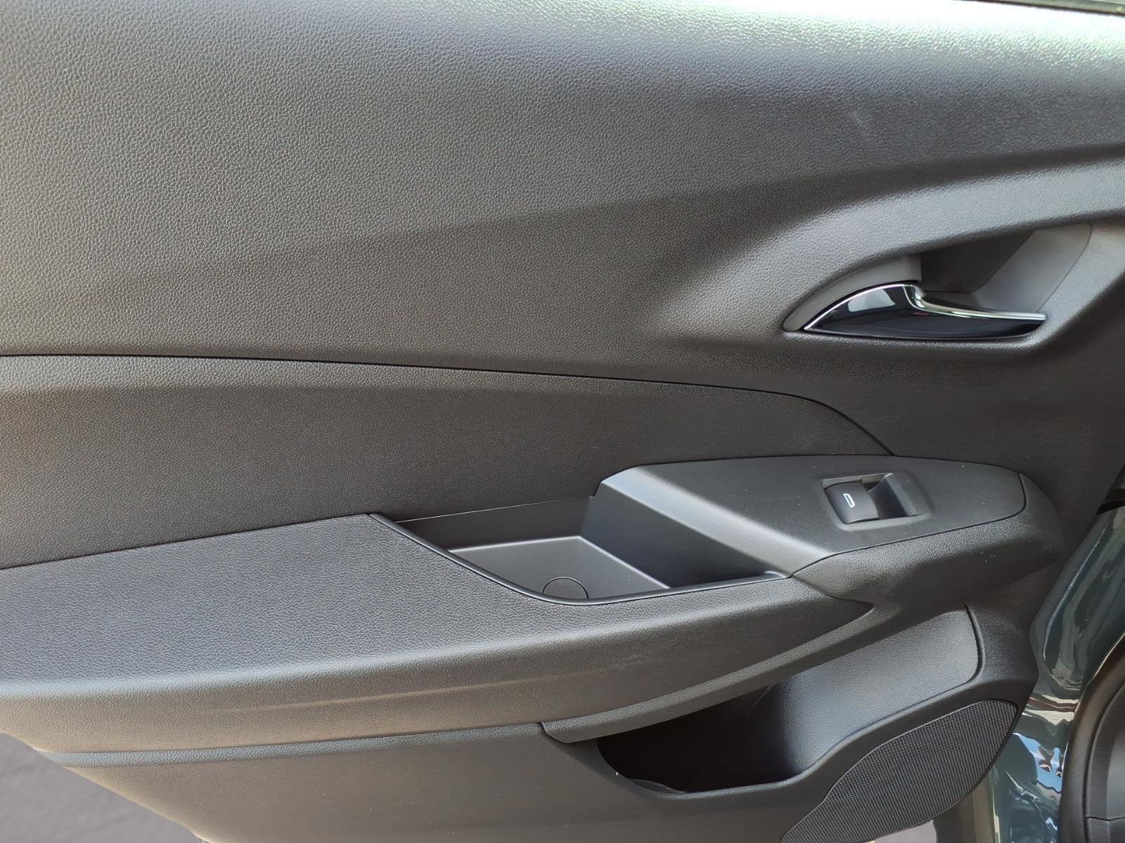 New 2026 Chevrolet Trax LS image 9