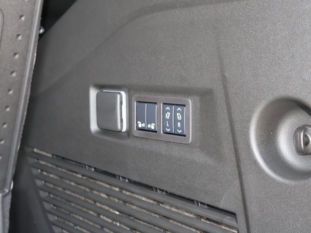 New 2025 Chevrolet Tahoe Premier image 34