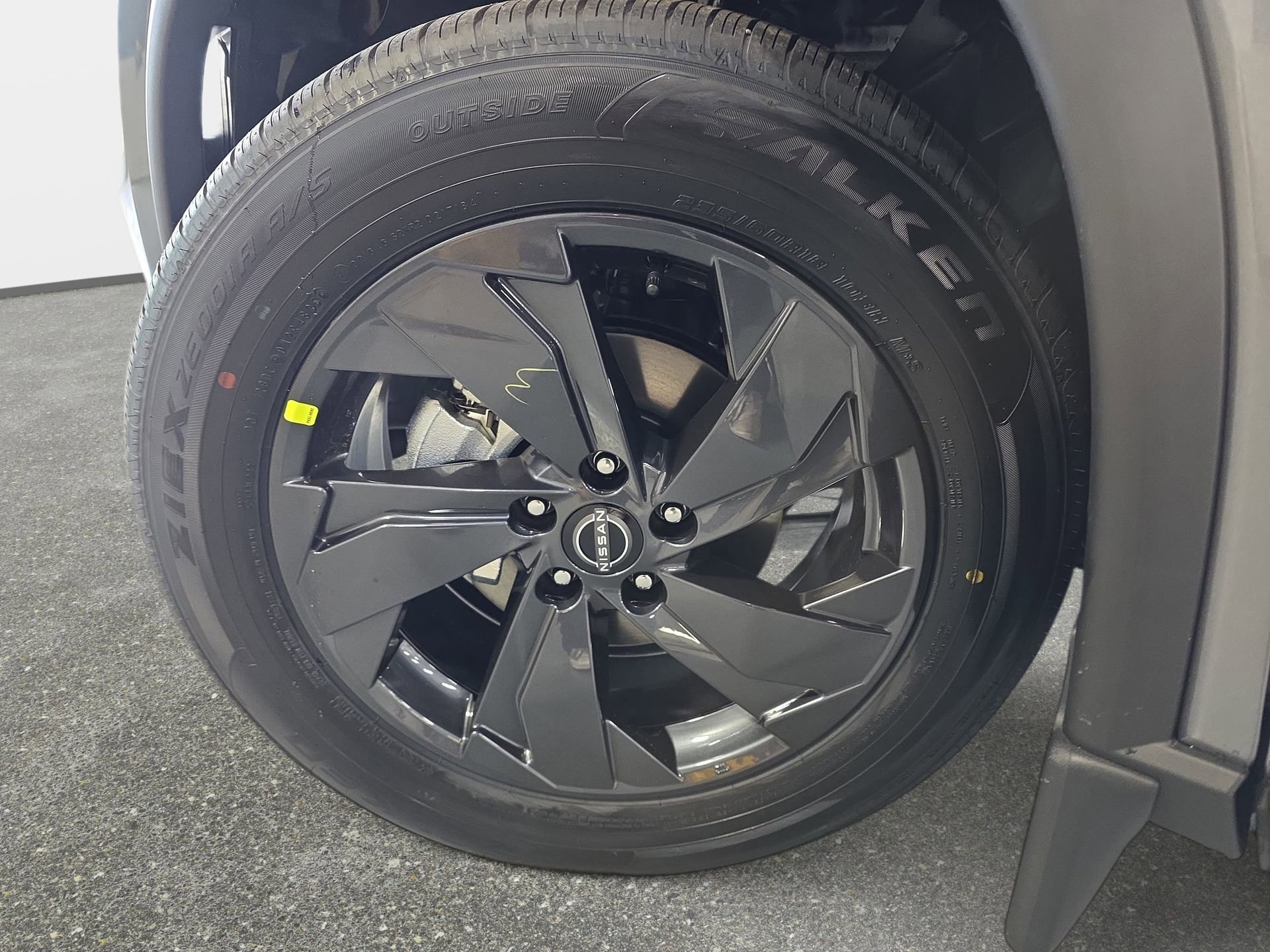 New 2026 Nissan Rogue SV w/ Cold Weather Package FWD image 32