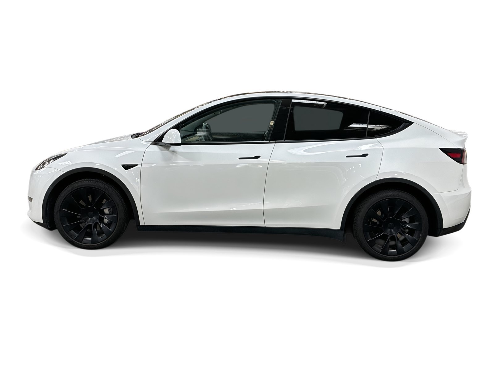 Certified 2023 Tesla Model Y Long Range AWD/4WD image 3