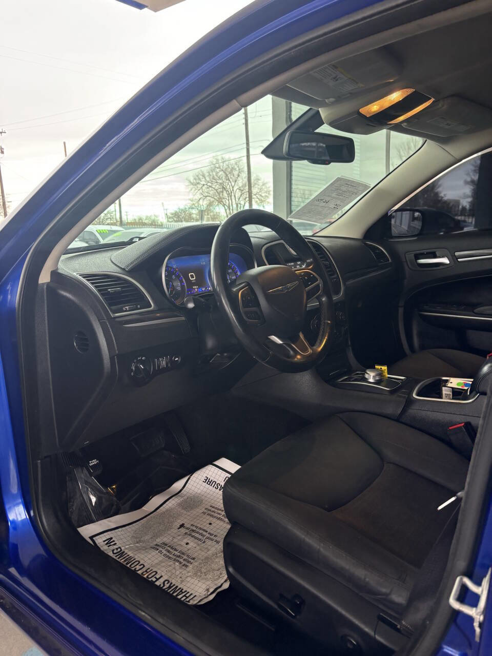 Used 2019 Chrysler 300 Touring image 6