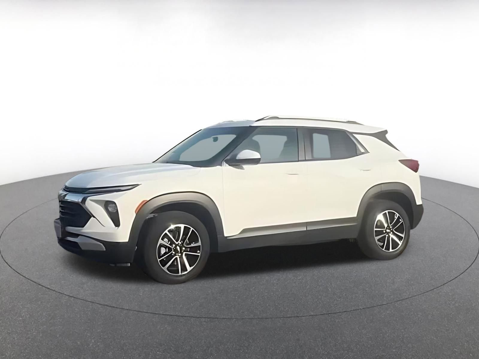 Used 2025 Chevrolet TrailBlazer LT image 8