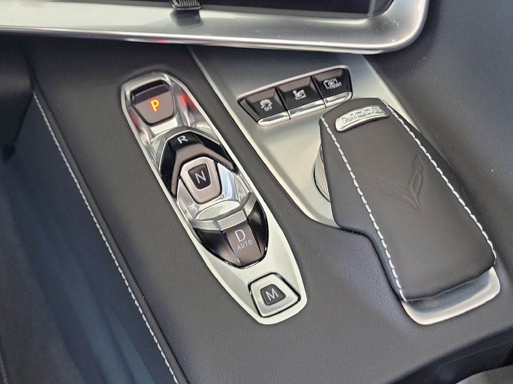 Used 2020 Chevrolet Corvette Stingray Preferred Cpe w/ 2LT Preferred Equipment Group RWD image 24
