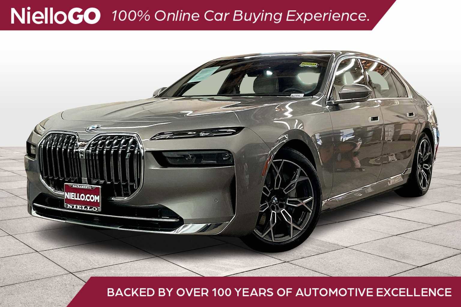 Used 2025 BMW i7 xDrive60 w/ Executive Package image 1