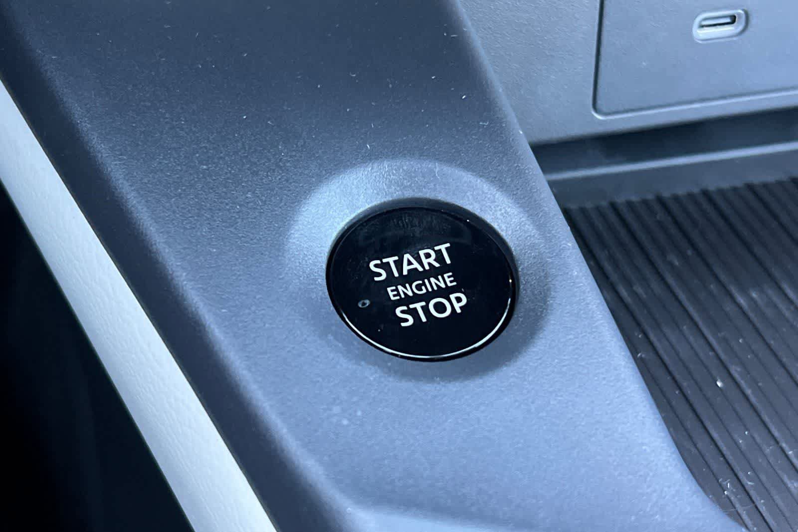 New 2026 Nissan Sentra SL w/ Floor Mat Package FWD image 26