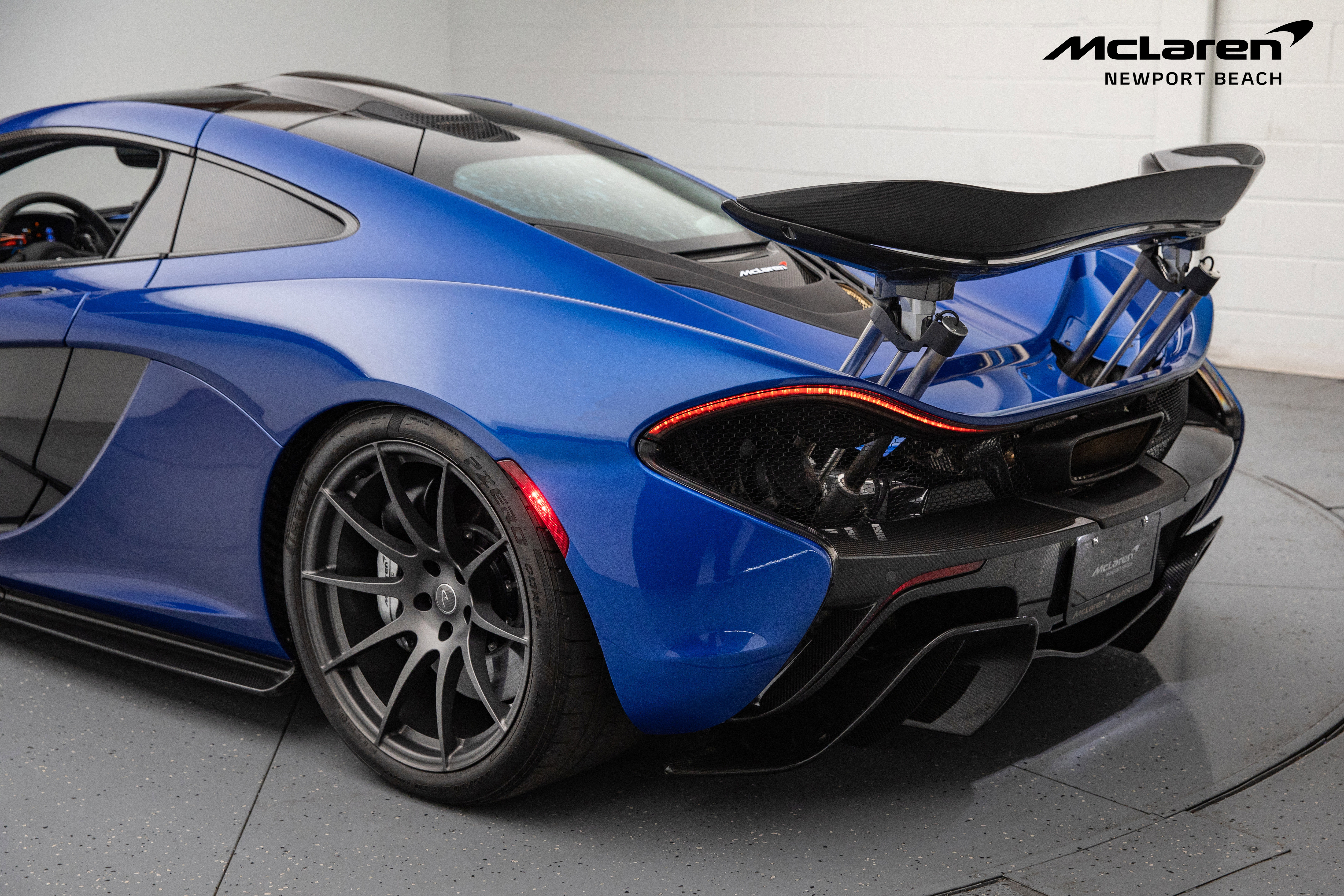 Used 2014 McLaren P1 image 23
