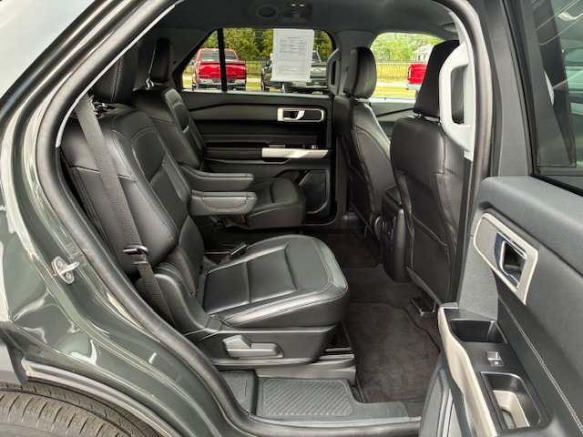 Used 2023 Ford Explorer XLT w/ Equipment Group 202A image 19