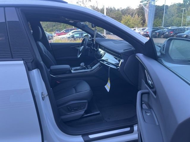 New 2025 Audi Q8 Premium Plus image 34