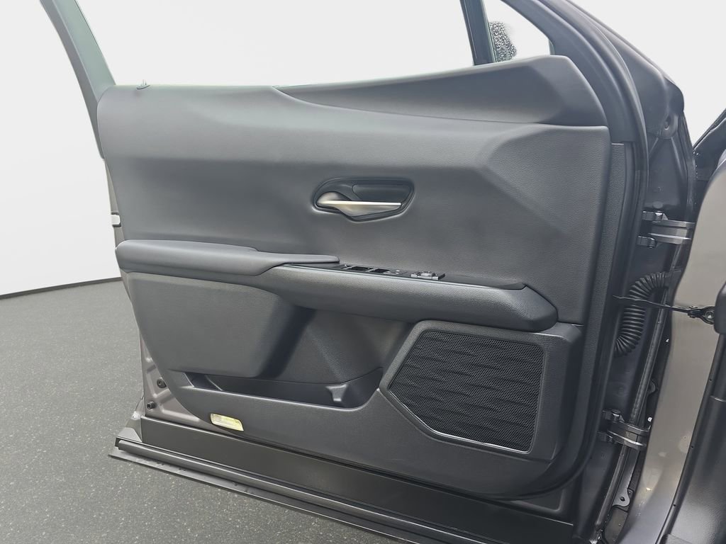 Used 2020 Lexus UX 250h w/ Premium Package image 26